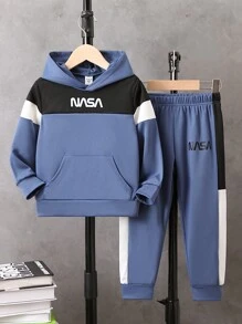 SHEIN Young Boy Letter Graphic Colorblock Kangaroo Pocket Hoodie & Sweatpants - Multicolor - View 1