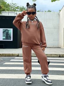 SHEIN Tween Girl Letter Graphic Drop Shoulder Hoodie & Sweatpants - Khaki - View 6