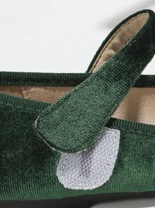 Girls' Retro Style Velvet Princess Shoes, Ballerina Flats For Children Performing On Stage, In Fashionable French Style - Green - View 5