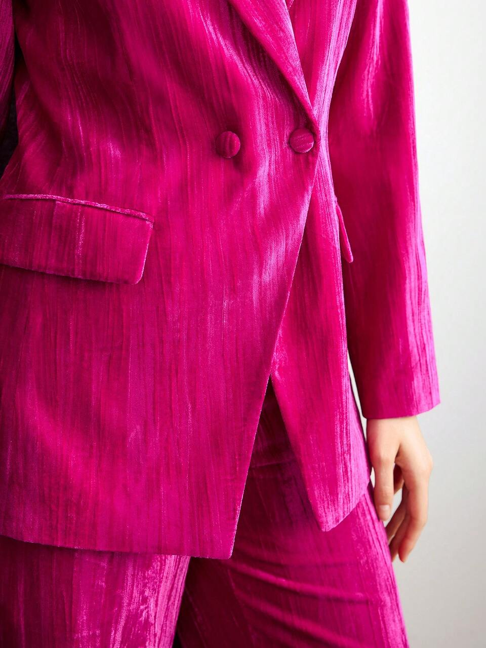 MOTF VELVET BLAZER