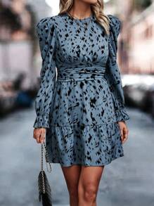 SHEIN LUNE 滿版印花泡泡袖荷葉邊洋裝