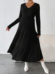 SHEIN 孕婦V領條紋針織洋裝 - 黑色 - 查看 3