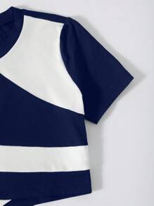 SHEIN Unity Two Tone Crop Tee Graphic Tees Women Tops - Blue - View 3