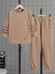 SHEIN Tween Boy Letter Patched Detail Drop Shoulder Tee & Sweatpants - Khaki - View 1