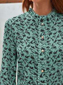 SHEIN Frenchy 滿版印花前紐扣襯衫