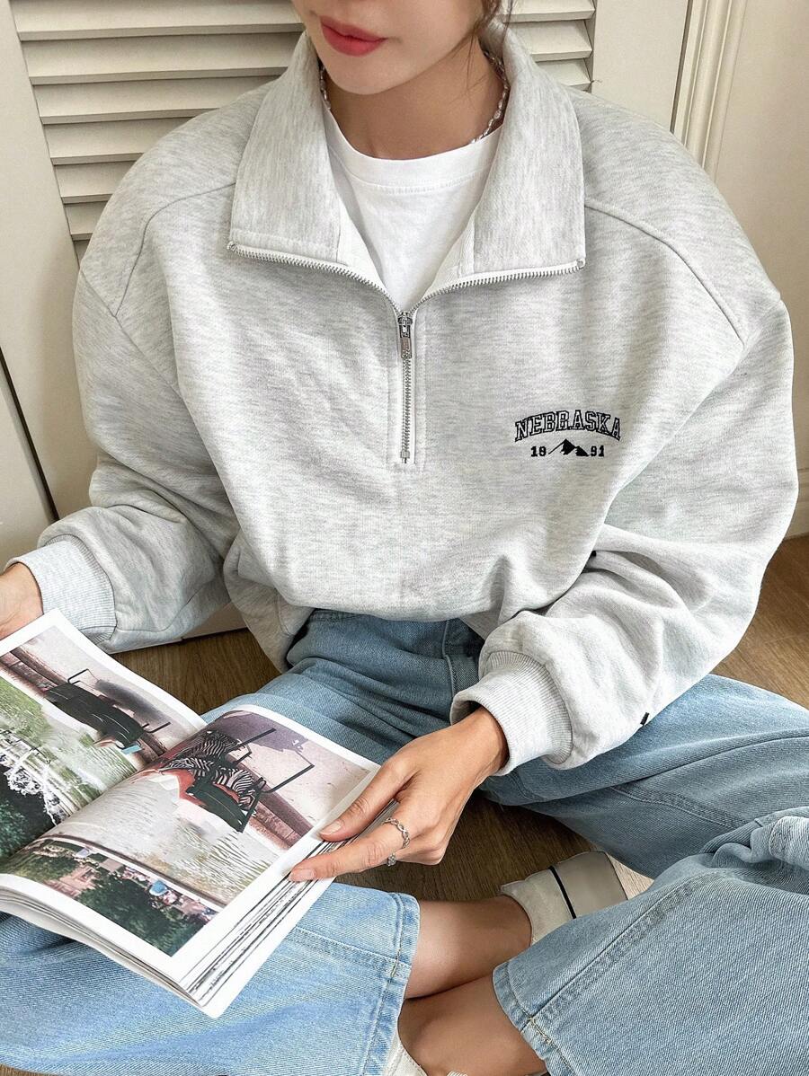 DAZY Letter Graphic Half Zip Drop Shoulder Sweatshirt - Light Grey - View 1