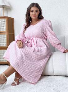 Celure 大碼格紋印花燈籠袖繫腰帶洋裝 - 粉色 - 查看 3