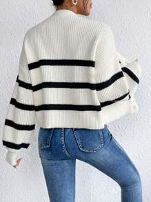 SHEIN Frenchy 條紋圖案落肩袖開襟衫 - 黑與白 - 查看 2