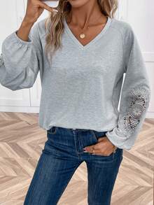 SHEIN LUNE 蕾絲拼接插肩袖T恤 - 灰色 - 查看 5