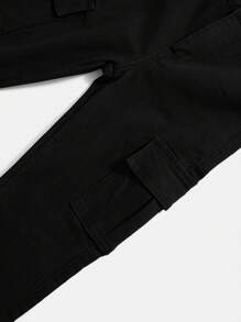SHEIN Jeans de mezclilla con bolsillos con botones para niño preadolescente, uso versátil y casual para primavera y otoño