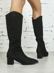 女性黑色高跟鞋及膝靴帶尖頭,粗跟,側拉鍊和口袋裝飾細部,厚濃烈香調襯墊,簡約風,時尚和優雅,高跟靴子