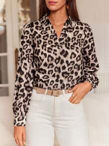 SHEIN Frenchy Camisa con estampado de leopardo de cuello V - Multicolor - Ver 3