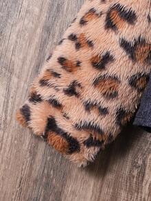 SHEIN 女孩豹紋圖案翻蓋口袋連帽毛絨面板夾克 - 彩色 - 查看 5