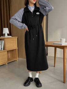 FRIFUL Robe chemise avec manche raglan, détail de pièce de lettre, taille à cordon de serrage