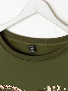 Calvaya Plus Size Women Casual Heart & Butterfly Print Fleece Sweatshirt, Autumn/Winter - Army Green - View 5