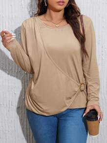 SHEIN LUNE 大碼素色褶邊圓環細節圍裹T恤 - 卡其色 - 查看 1