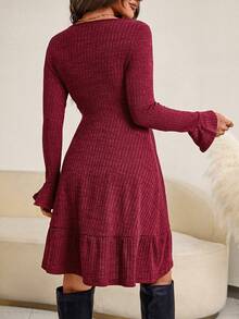 SHEIN Thai sản Tay áo loe Nút ven Xù Hoa Sen Váy quấn - Màu Đỏ Sâu - Xem 2