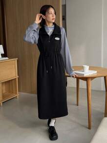 FRIFUL Robe chemise avec manche raglan, détail de pièce de lettre, taille à cordon de serrage