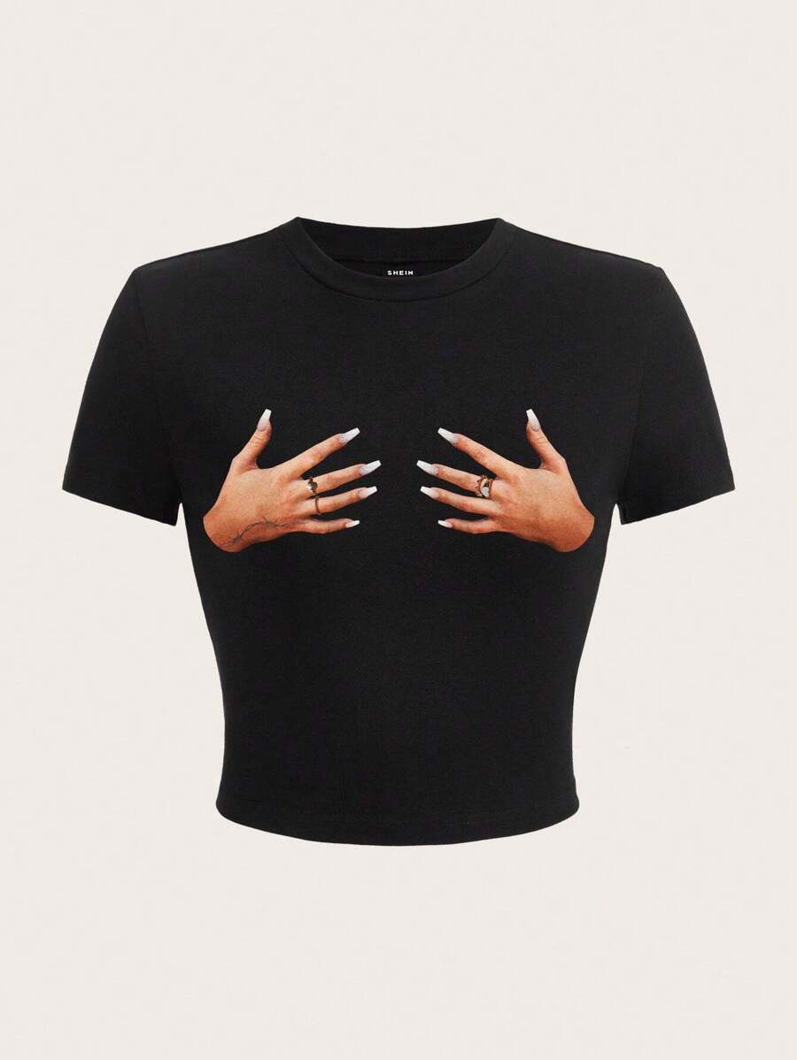 SHEIN EZwear Camiseta femenina de cuello redondo y manga corta con impresión a mano, ajuste estrecho para el tiempo libre - Negro - Ver 1