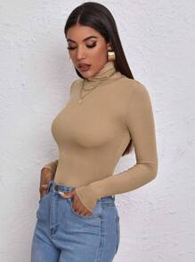 RueChic 素色高領修身T恤工作服 - 卡其色 - 查看 6