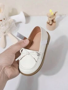 嬰兒女孩戶外舒服的和可愛平底秋天PU皮革平底小女童步行鞋