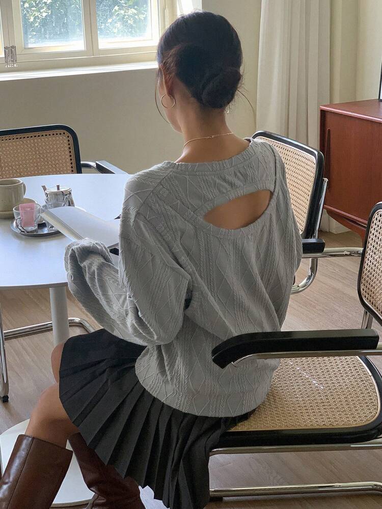 Cut Out Front Drop Shoulder Sweatshirt