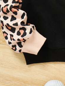 SHEIN Tween女孩織花撞色圓領休閒心形和豹紋印花運動連帽衫 - 黑色 - 查看 3