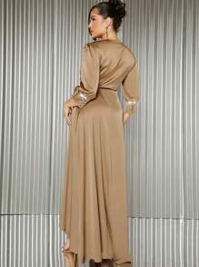 SHEIN Unity 綁帶鑲嵌鑽石飾邊緞面連身裙 - 卡其色 - 查看 2