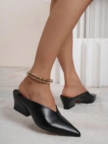 这款女士时尚舒适的穆勒鞋采用粗跟不对称设计，春夏风格，优雅高端的哑光PU皮革露跟黑色高跟鞋，鞋跟外露，适合工作和派对等场合。 - 黑色 - 查看 5