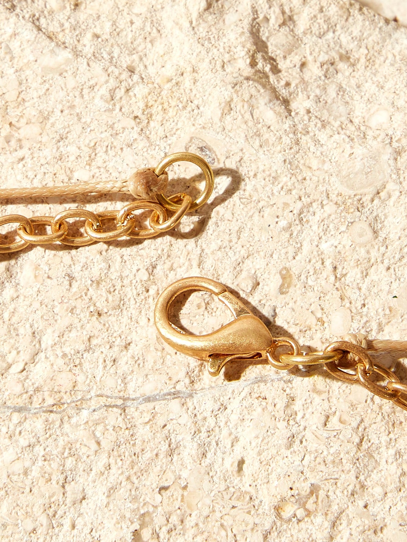 قلادة نسائية طويلة يدوية الصنع – طبقة مزدوجة بتصمي...