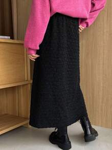 FRIFUL 女士纯黑色纹理泡泡面料弹力腰无口袋直筒半身裙，百搭显瘦