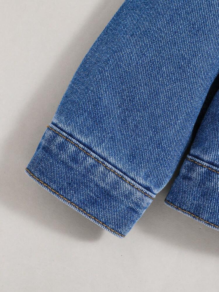 SHEIN Chàng trai trẻ 1 Miếng Chi tiết Patched thư Áo khoác denim - Rửa tối - Xem 4