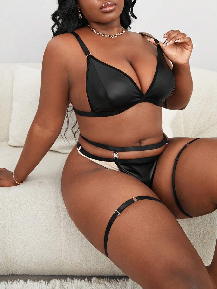 Plus PU Leather Cut Out Garter Lingerie Set - Black - View 1