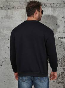 Manfinity LEGND Men Plus Graphic Print Sweatshirt - Black - View 2