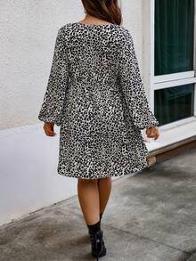 SHEIN Clasi Hơn In hoa Báo Tay áo lồng đèn Xù Hoa Sen Đầm - Màu be - Xem 2