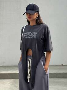 DAZY Letter Graphic Knot Hem Drop Shoulder Tee Preppy Tops Crop Women Tops - Dark Grey - View 3