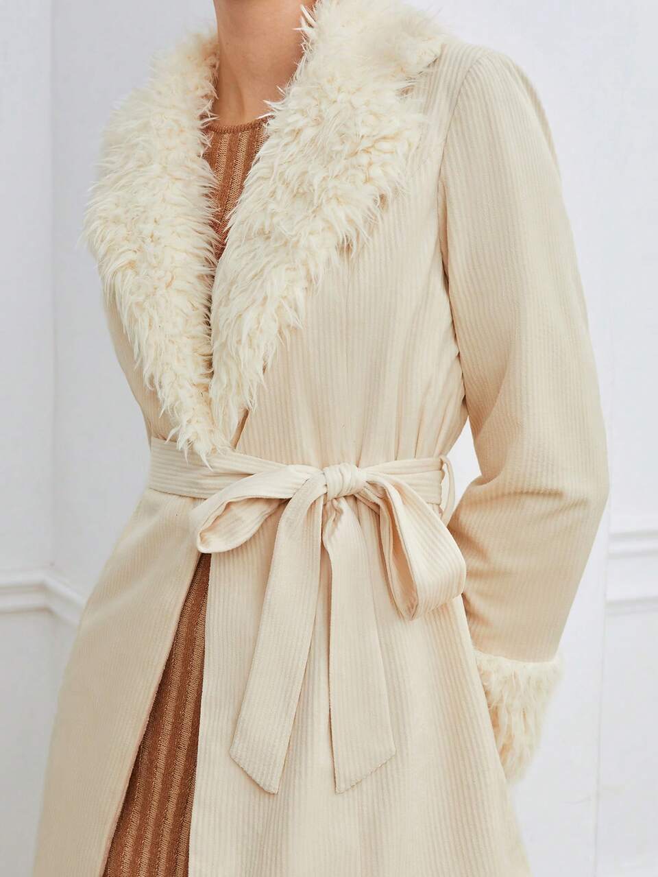 Fuzzy Collar Belted Coat In Fall/Winter