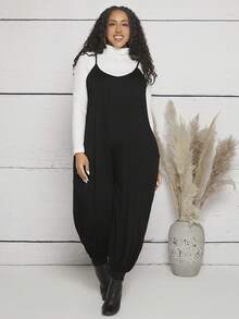 SHEIN CURVE+ 大碼素色吊帶連體褲不帶T恤 - 黑色 - 查看 5
