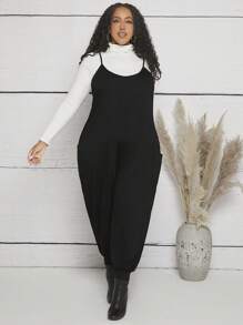 SHEIN CURVE+ 大碼素色吊帶連體褲不帶T恤 - 黑色 - 查看 1