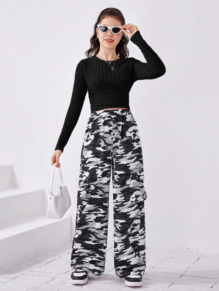 SHEIN Teen Girl Solid Crop Tee & Camo Print Wide Leg Pants - Black - View 1