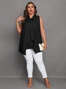 Chikora 大碼繫帶領不對稱下擺襯衫 - 黑色 - 查看 4