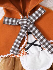 SHEIN Baby Girl Checkerboard Print Dress & Hooded Cape Coat & Scarf - Khaki - View 6