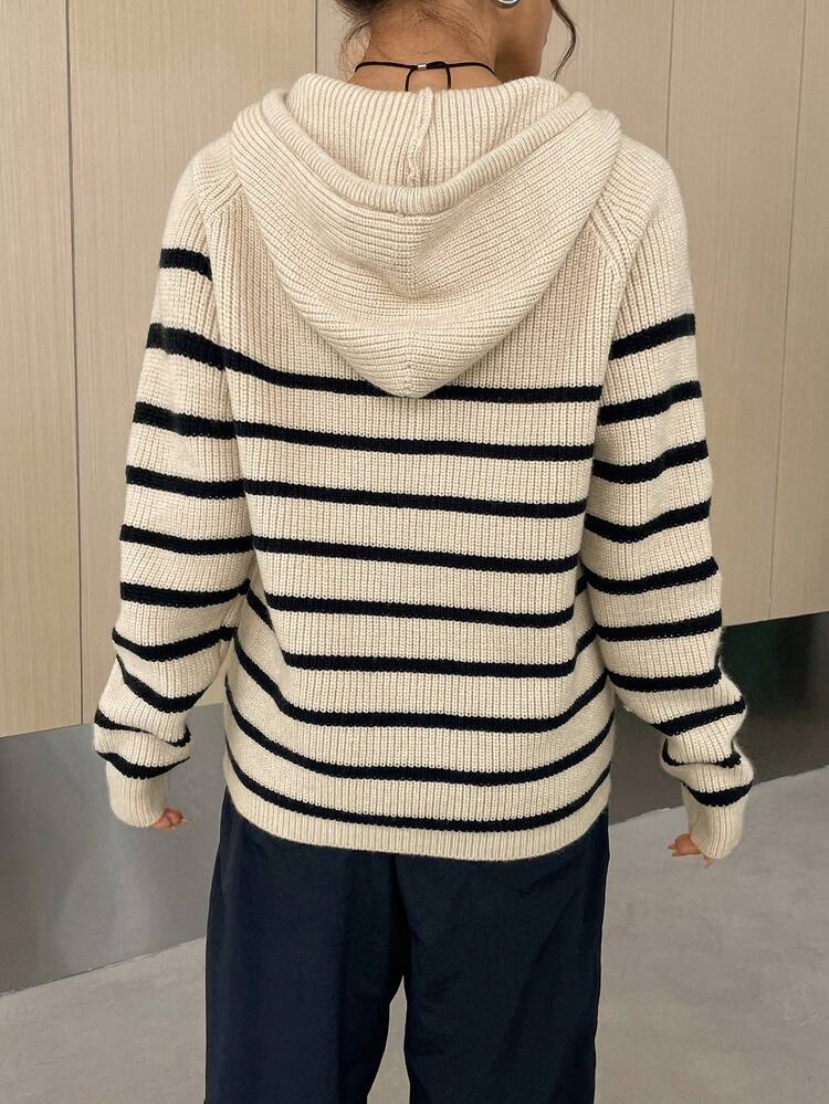 Striped Pattern Raglan Sleeve Drawstring Hooded Sweater