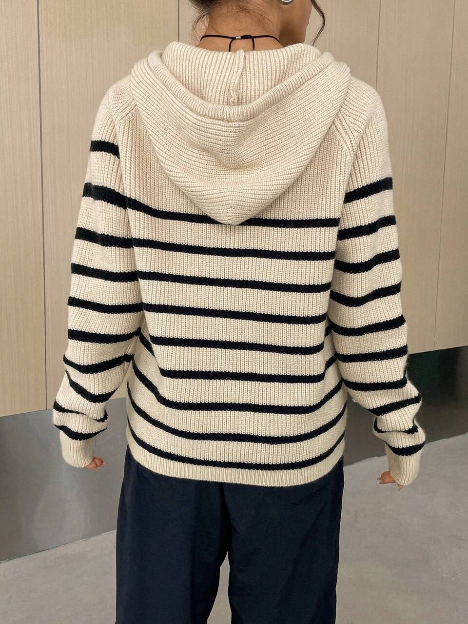 Striped Pattern Raglan Sleeve Drawstring Hooded Sweater