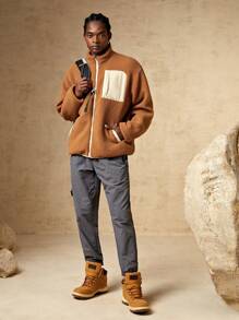 In My Nature 男士拼接面落肩袖拉鍊戶外搖粒絨夾克 - 卡其色 - 查看 4