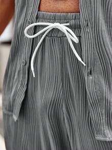 Manfinity Homme 男士前排扣T恤&腰部抽繩長褲 - 灰色 - 查看 6