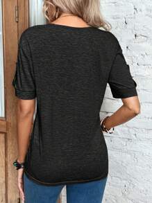 SHEIN LUNE Nhấn vào nếp gấp Chi tiết Đường viền cổ có rãnh Áo thun - màu đen - Xem 2