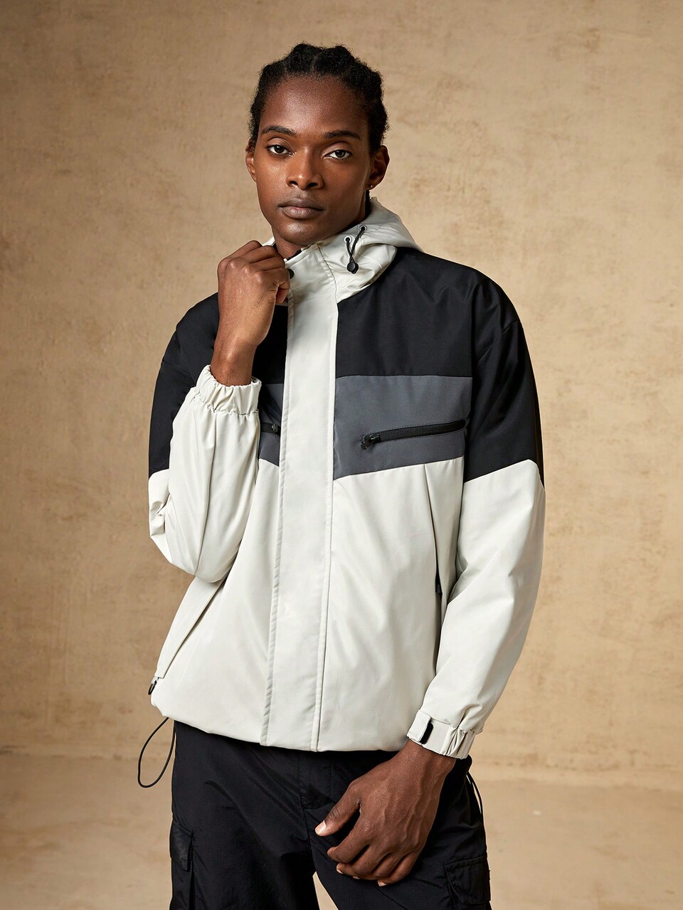 Men Two Tone Slant Pocket Drawstring Hooded Insulated Jacket