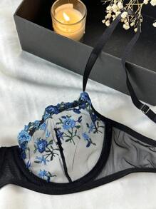 Embroidery Mesh Underwire Bra & Panty Lingerie Set - Multicolor - View 3