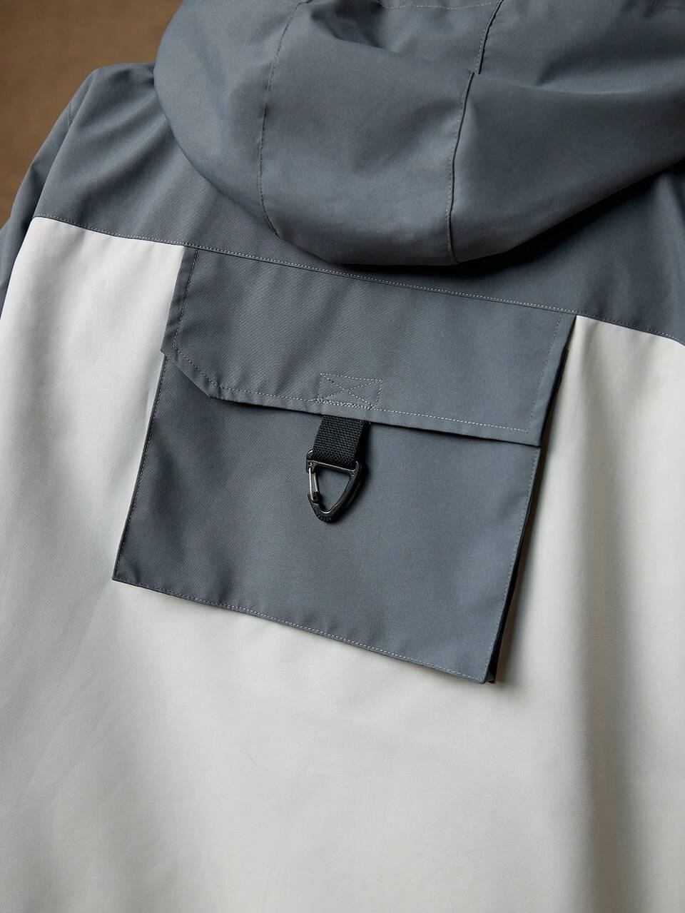Men Letter Graphic Two Tone Hooded Softshell Jacket